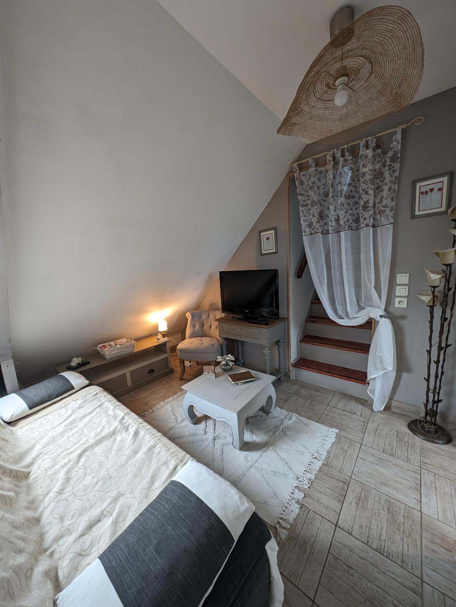 Le Cosy Apartment Lanvallay ภายนอก รูปภาพ